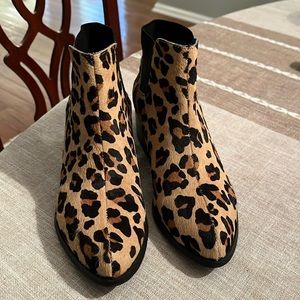 Steve Madden Leopard booties. 6 1/2.